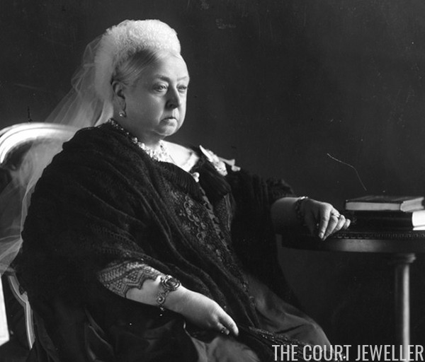 Queen Victoria photographed in the necklace by W.D. Downey, ca. 1897