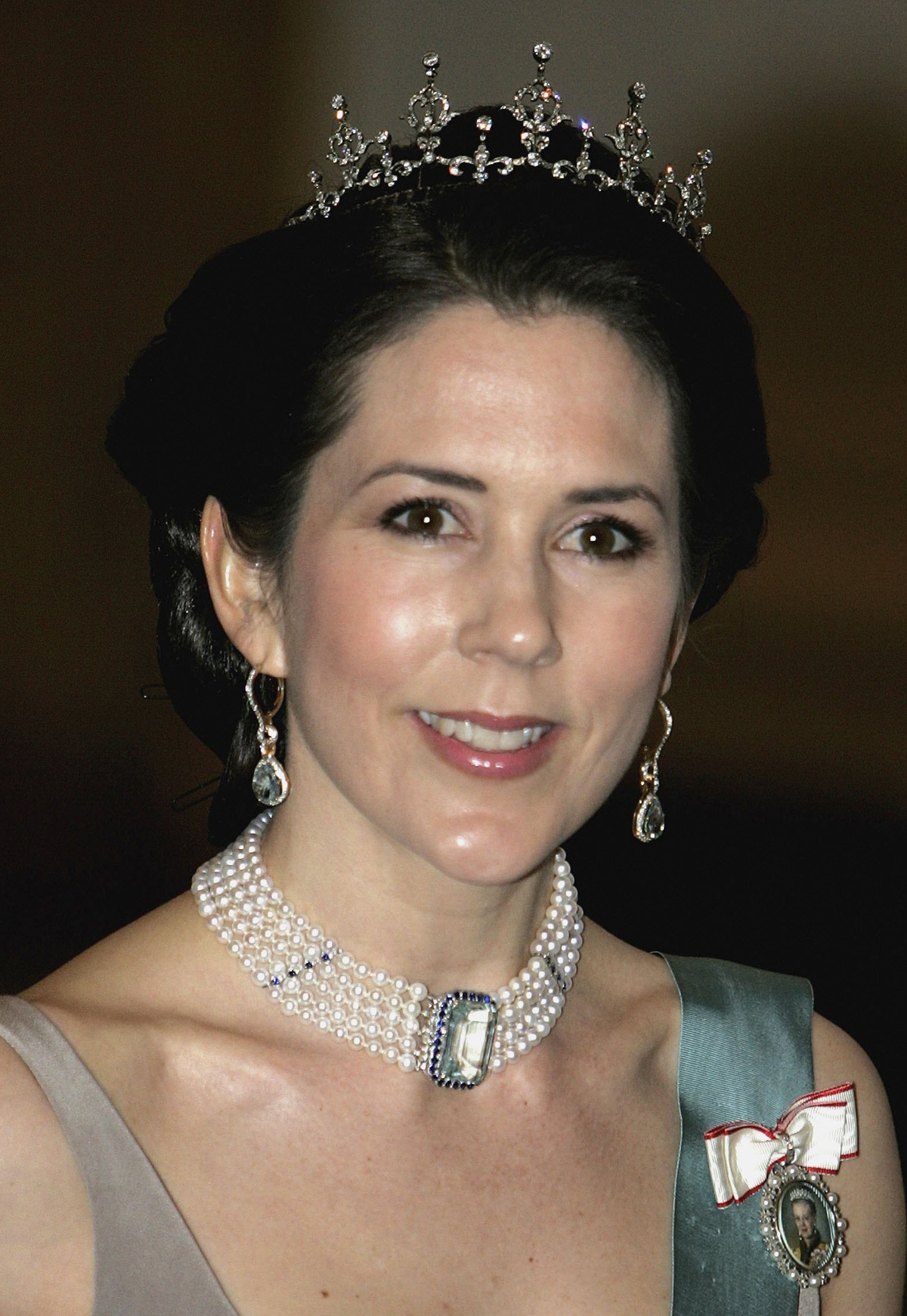 Crown Princess Mary of Denmark attends a gala dinner celebrating the 60th birthday of the King of Sweden at the Royal Palace in Stockholm on April 30, 2006 (Chris Jackson/Getty Images)