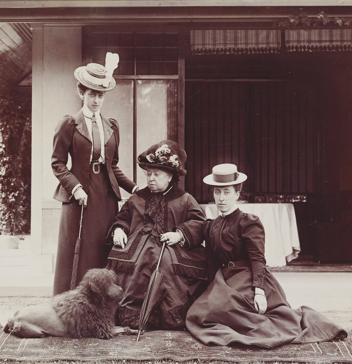 Queen Victoria with Princess Victoria of Wales and Princess Helena Victoria of Schleswig-Holstein, June 1898 (Royal Collection Trust)
