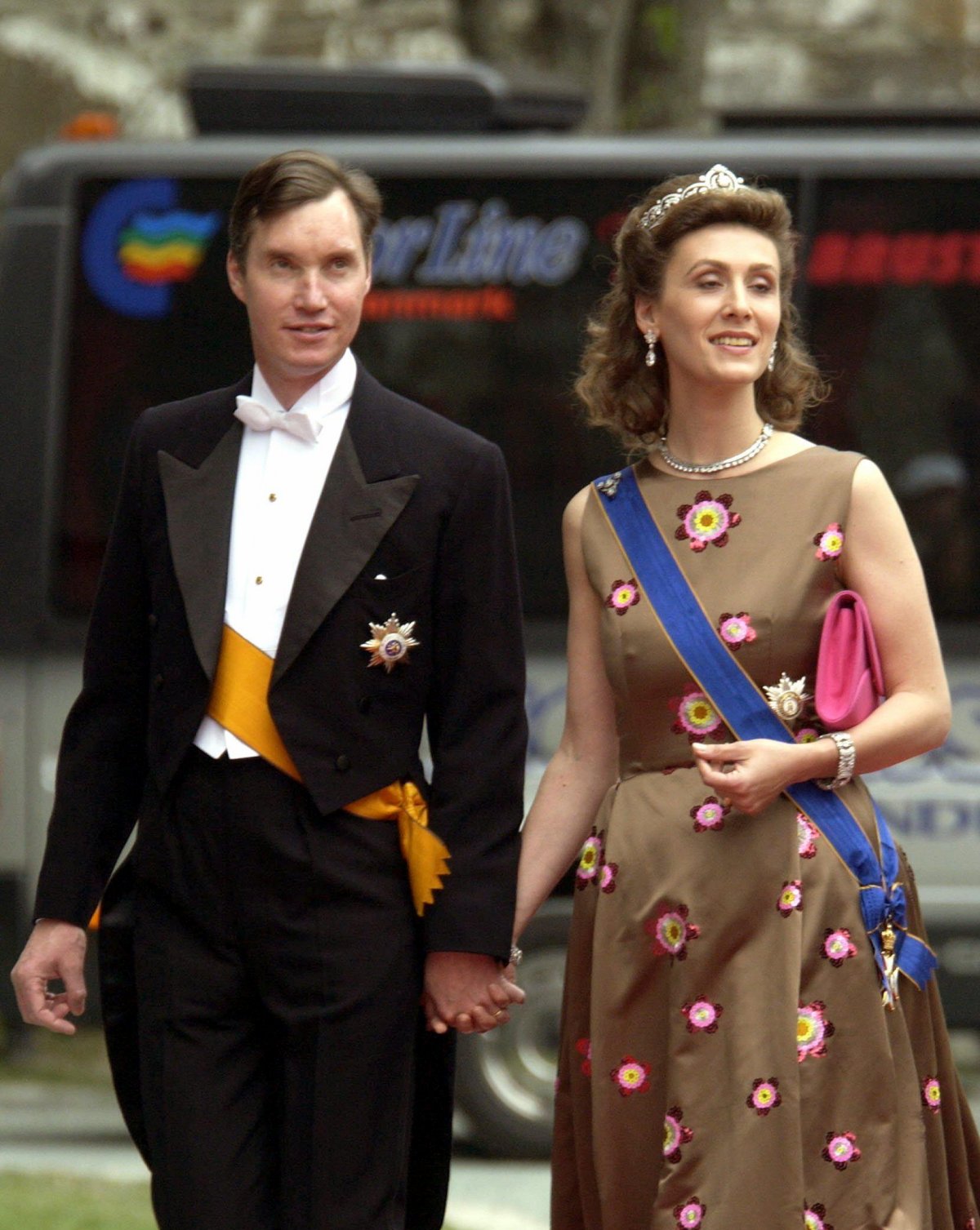 Prince Guillaume and Princess Sibilla of Luxembourg attend the wedding of Princess Martha Louise of Norway and Ari Behn in Trondheim on May 24, 2002 (DPA Picture Alliance/Alamy)