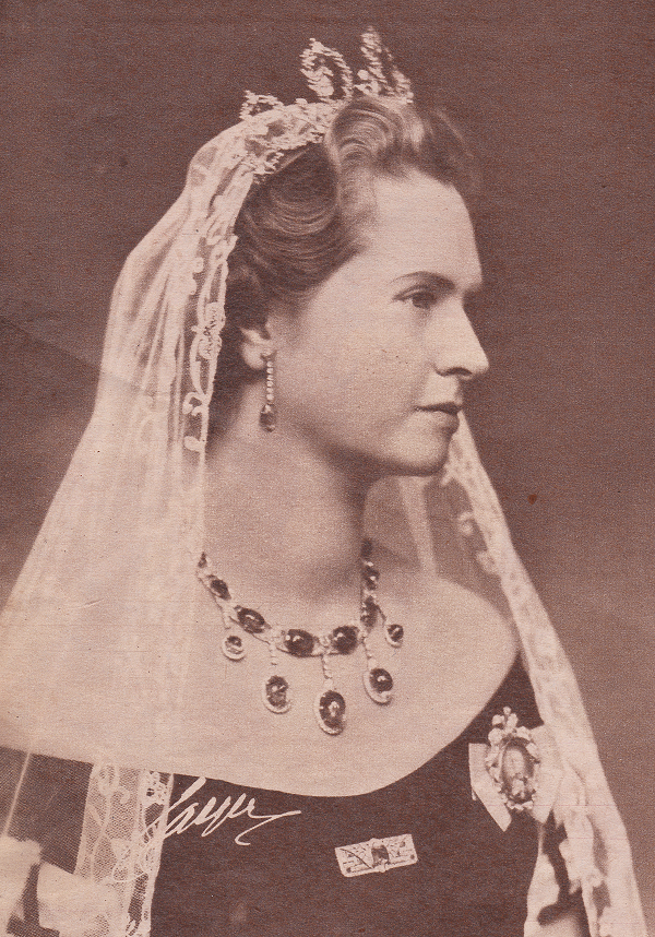 Princess Sibylla wears the necklace, ca. 1947 (Wikimedia Commons)