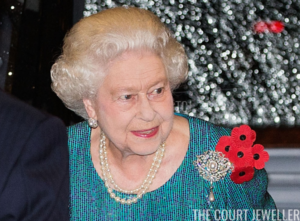 The Queen wears the brooch at the Festival of Remembrance, 2014 (Matthew Lloyd - WPA Pool /Getty Images)