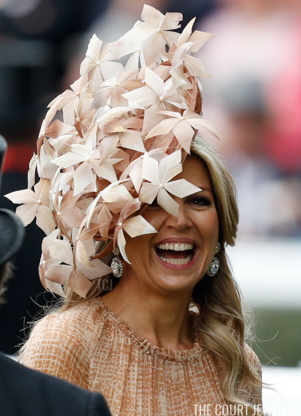 ADRIAN DENNIS/AFP/Getty Images
