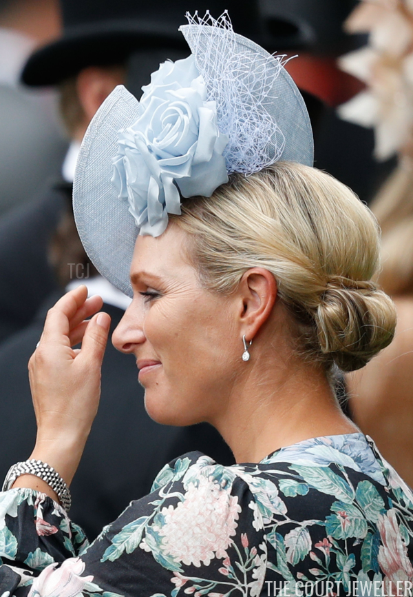 ADRIAN DENNIS/AFP/Getty Images