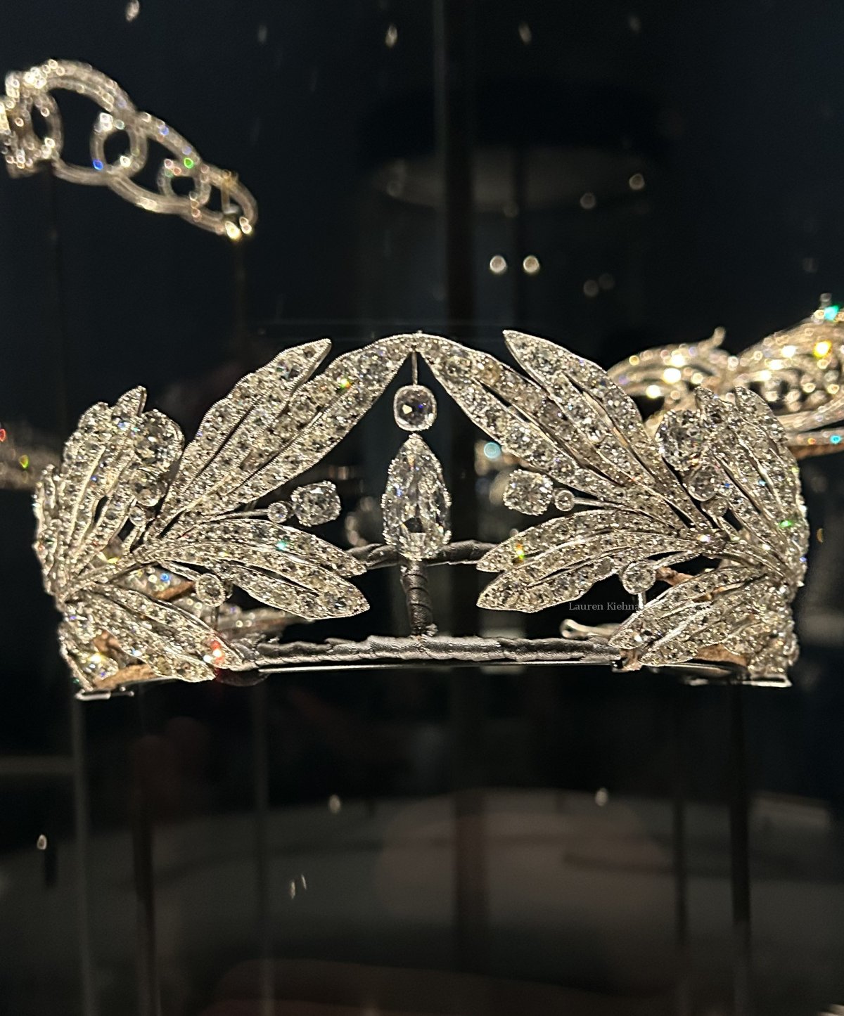 The Bonaparte Olive Wreath Tiara, displayed as part of the Cartier exhibition at the Victoria & Albert Museum in London, April 2025 (Photo © Lauren Kiehna)