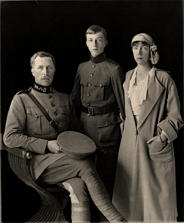 King Albert I and Queen Elisabeth of the Belgians with the Duke of Brabant during World War I (Wikimedia Commons)
