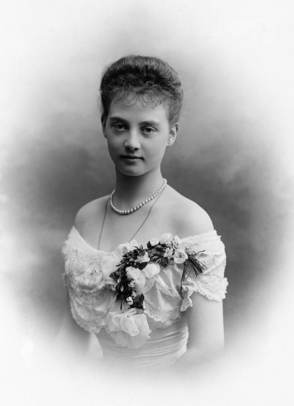 Princess Alexandra of Hanover, ca. 1900 (Wikimedia Commons)