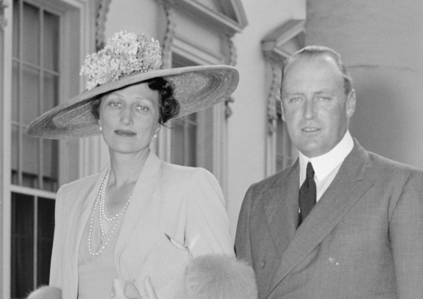 Olav and Martha in Washington, June 1939 (Library of Congress/Wikimedia Commons)