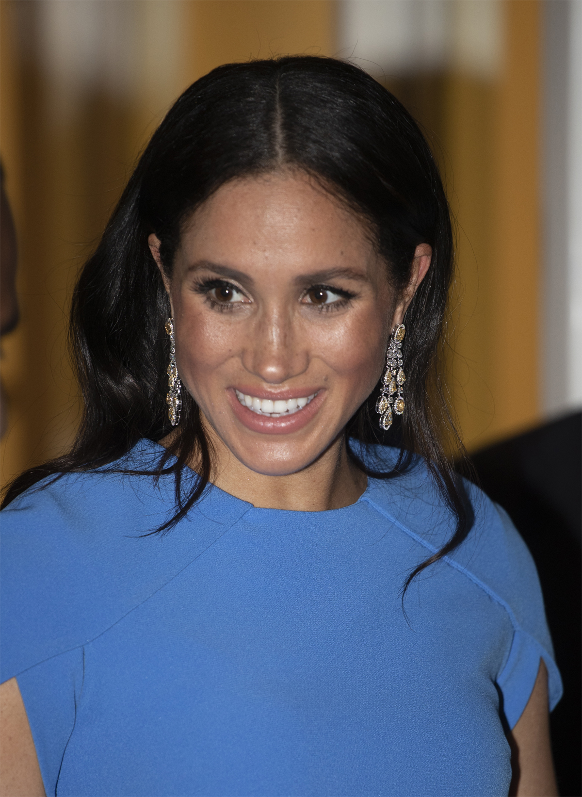 The Duchess of Sussex wears diamond earrings, a wedding gift from the Saudi royal family, for a state dinner in Fiji, October 2018 (Ian Vogler - Pool/Getty Images)
