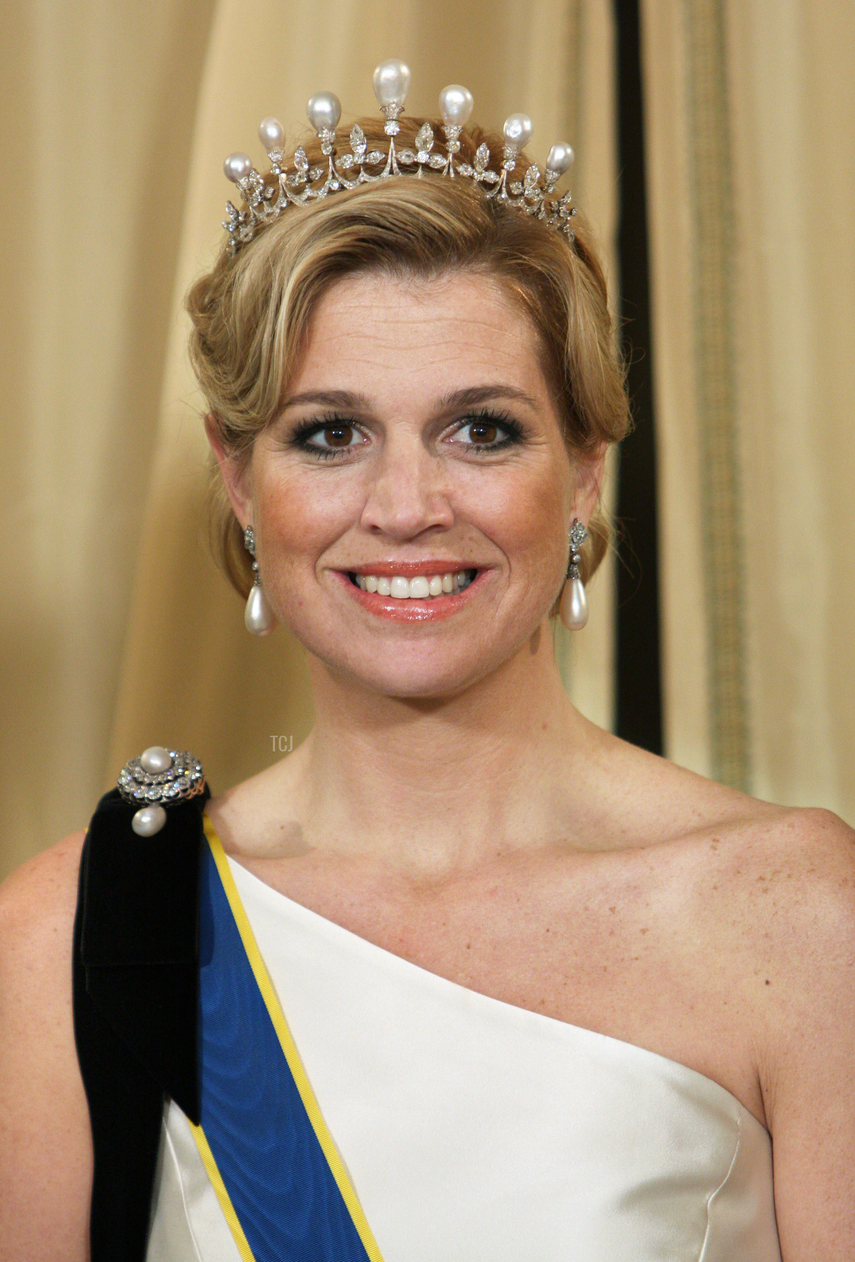 Princess Maxima wears the Antique Pearl Tiara, April 2009
