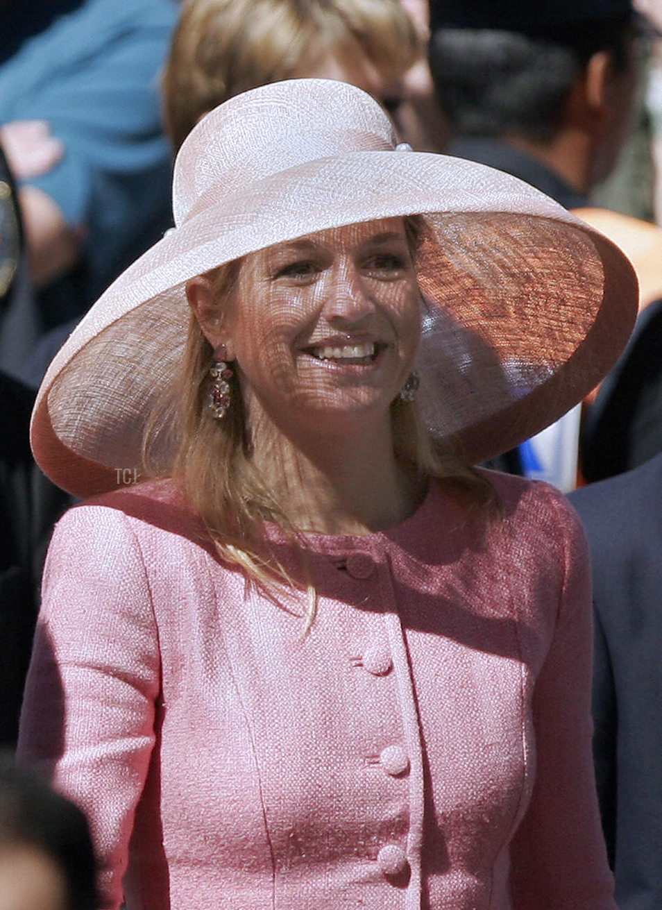 Princess Maxima leaves the Casa Rosada presidential house in Buenos Aires after meeting with Argentine President Nestor Kirchner, 30 March 2006