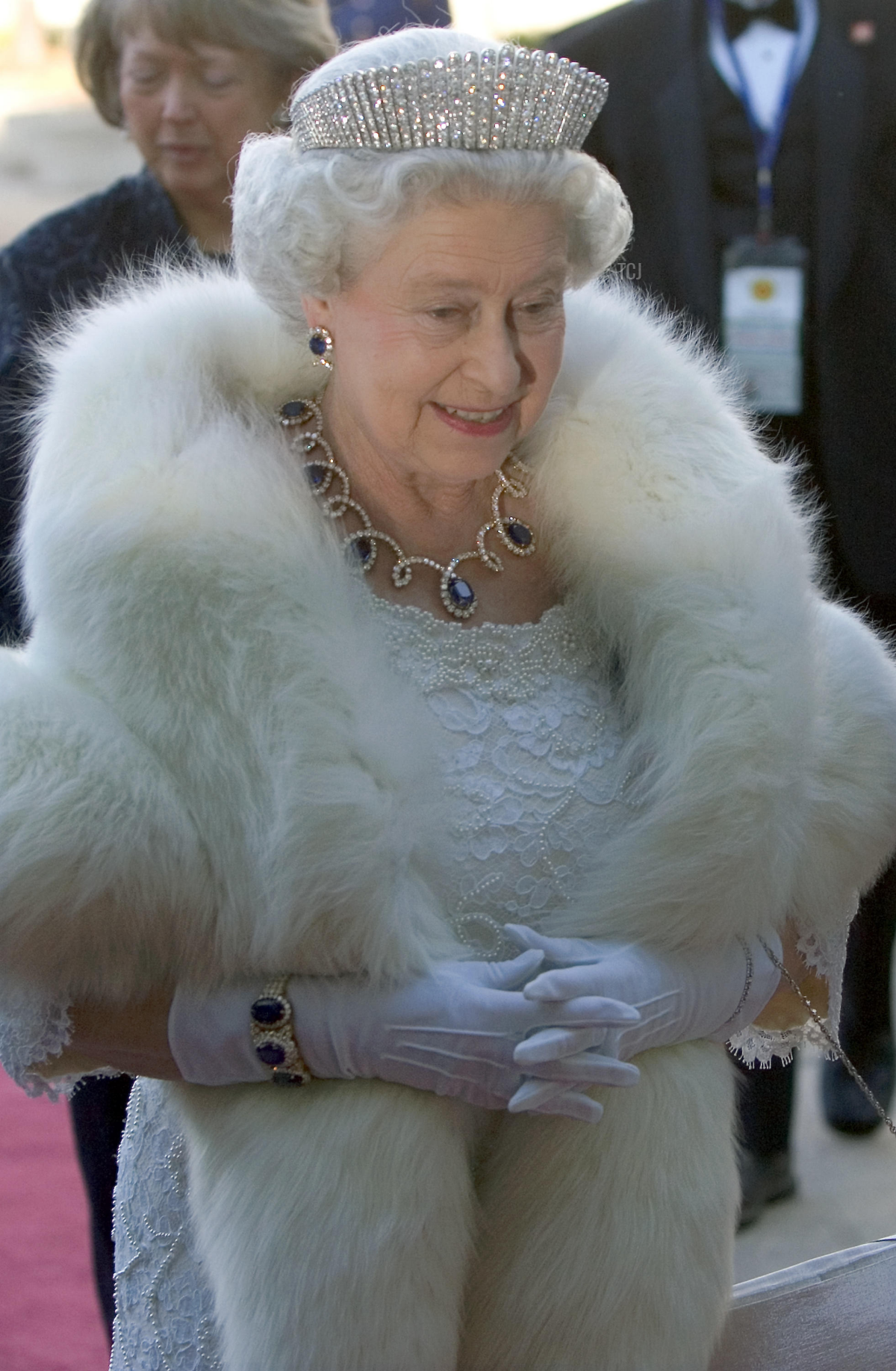 Queen Elizabeth II attends an official dinner in Edmonton during a tour of Canada, May 2005