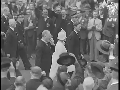 King unveils Australian War Memorial at Villers Bretonneux. The King and Queen attended the last ceremony of their State visit to France, when, in the presence of President Lebrun, his Majesty unveiled the Australian war Memorial at Villers Bretonneux. Photo shows, the King and Queen among Australian ex-servicemen at the service. 22 July 1938