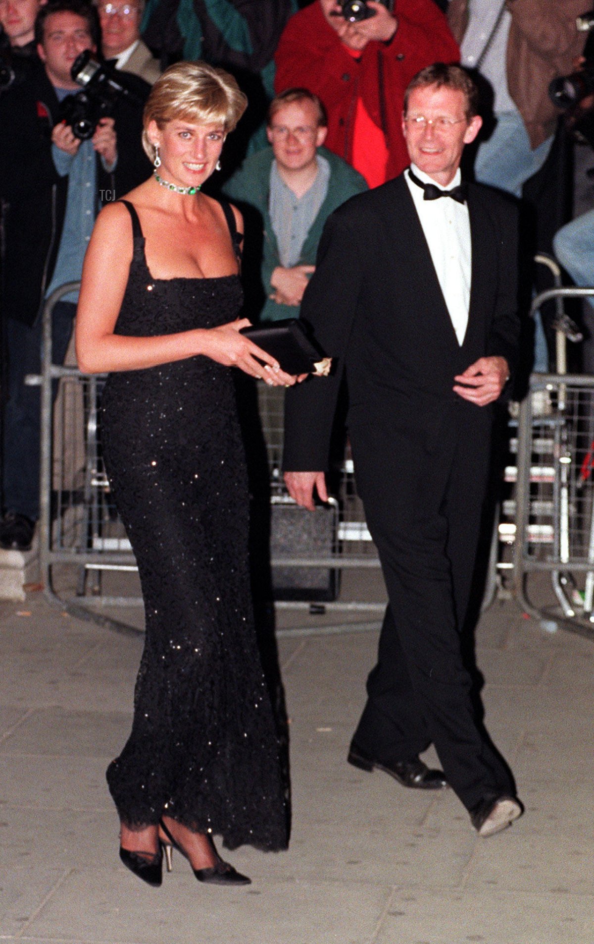 Princess Diana arrives at the Tate Gallery for the Centenary Gala Dinner, 1 Jul 1997