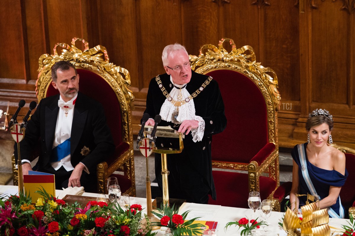 King Felipe VI of Spain (L) and Queen Letizia of Spain (R) listen as Andrew Parmley, Lord Mayor of London (2nd L) makes a speech at the Lord Mayor's Banquet at the Guildhall during a State visit by the King and Queen of Spain on July 13, 2017 in London, England