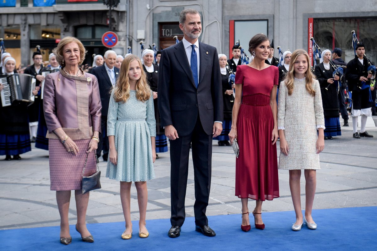 Queen Sofia, Princess Leonor of Spain , King Felipe VI of Spain, Queen Letizia of Spain and Princess Sofia of Spain arrive to the Campoamor Theatre ahead of the 'Princesa de Asturias' Awards Ceremony 2019 on October 18, 2019 in Oviedo, Spain