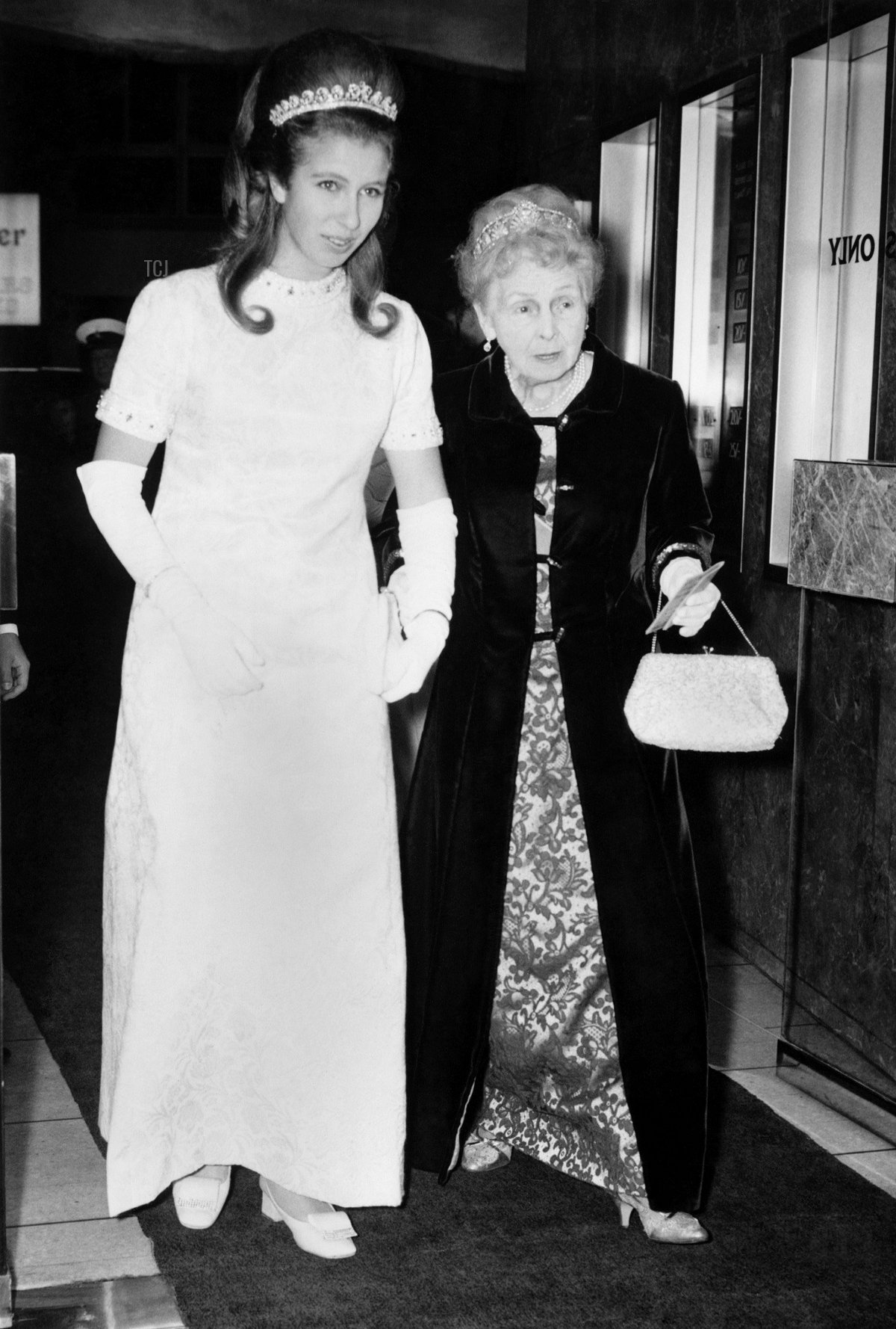 Princess Anne and Princess Alice arriving at the Warner Theatre, November 1969