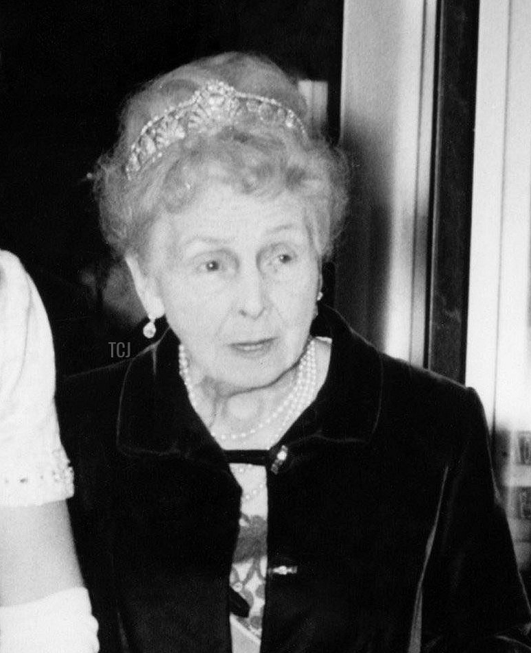 Princess Anne and Princess Alice arriving at the Warner Theatre, November 1969