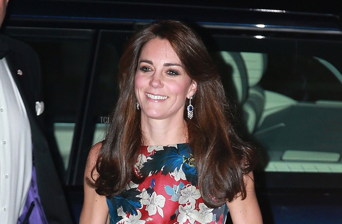 Britain's Catherine, Duchess of Cambridge arrives to attend the 100 Women in Hedge Funds (100WHF) Gala Dinner, in aid of The Art Room, at the Victoria and Albert (V&A) Museum in London on October 27, 2015