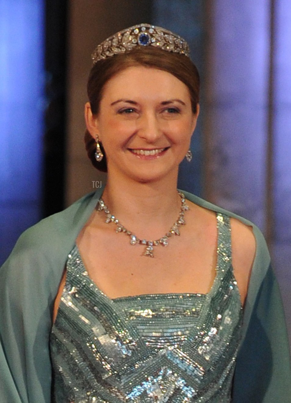 Luxembourg's Grand Duke Guillaume (R) and his wife Grand Duchess Stephanie pose on April 29, 2013 as they arrive to attend a dinner at the National Museum (Rijksmuseum) in Amsterdam hosted by Queen Beatrix of the Netherlands on the eve of her abdication