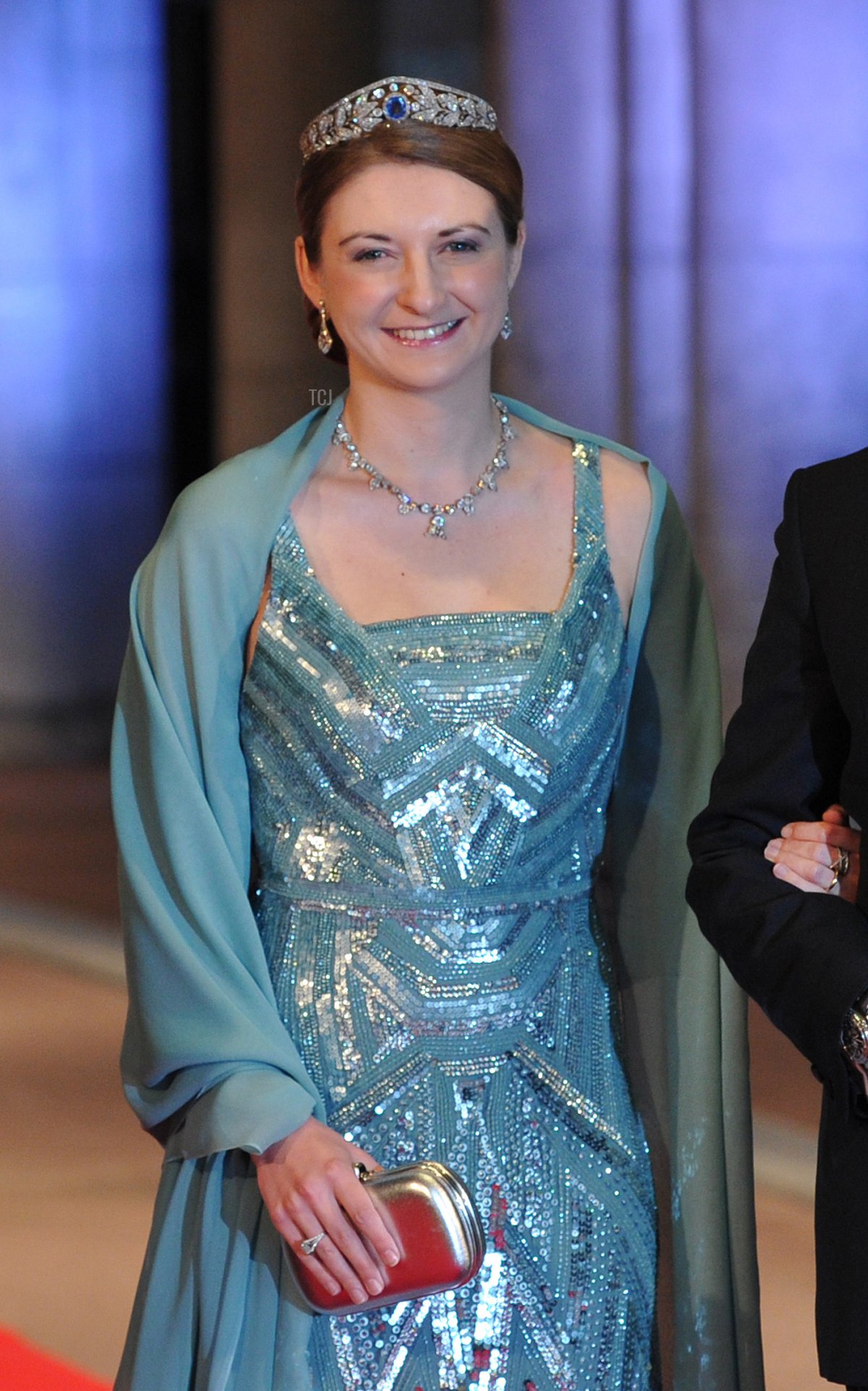 Luxembourg's Grand Duke Guillaume (R) and his wife Grand Duchess Stephanie pose on April 29, 2013 as they arrive to attend a dinner at the National Museum (Rijksmuseum) in Amsterdam hosted by Queen Beatrix of the Netherlands on the eve of her abdication