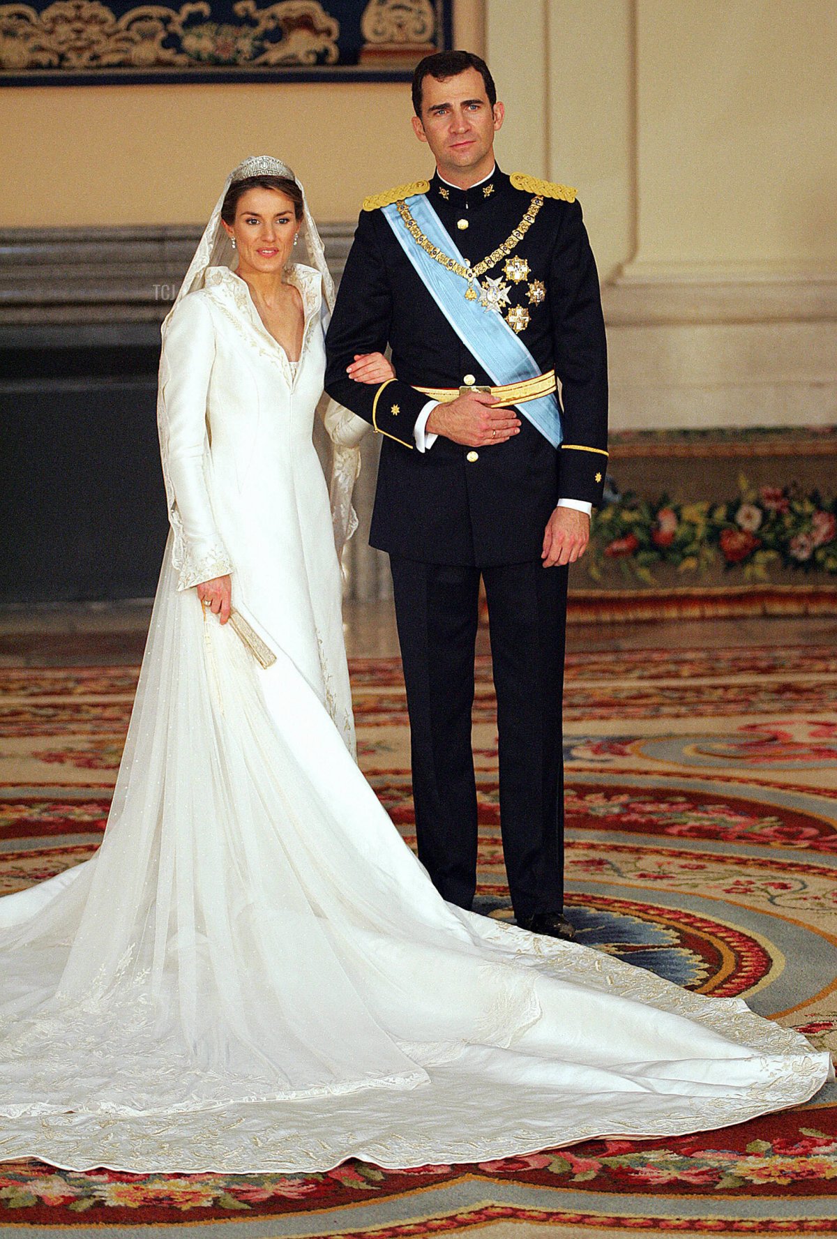Spanish Crown Prince Felipe of Spain and his wife Princess of Asturias Letizia Ortiz pose inside the Royal Palace in Madrid 22 May 2004