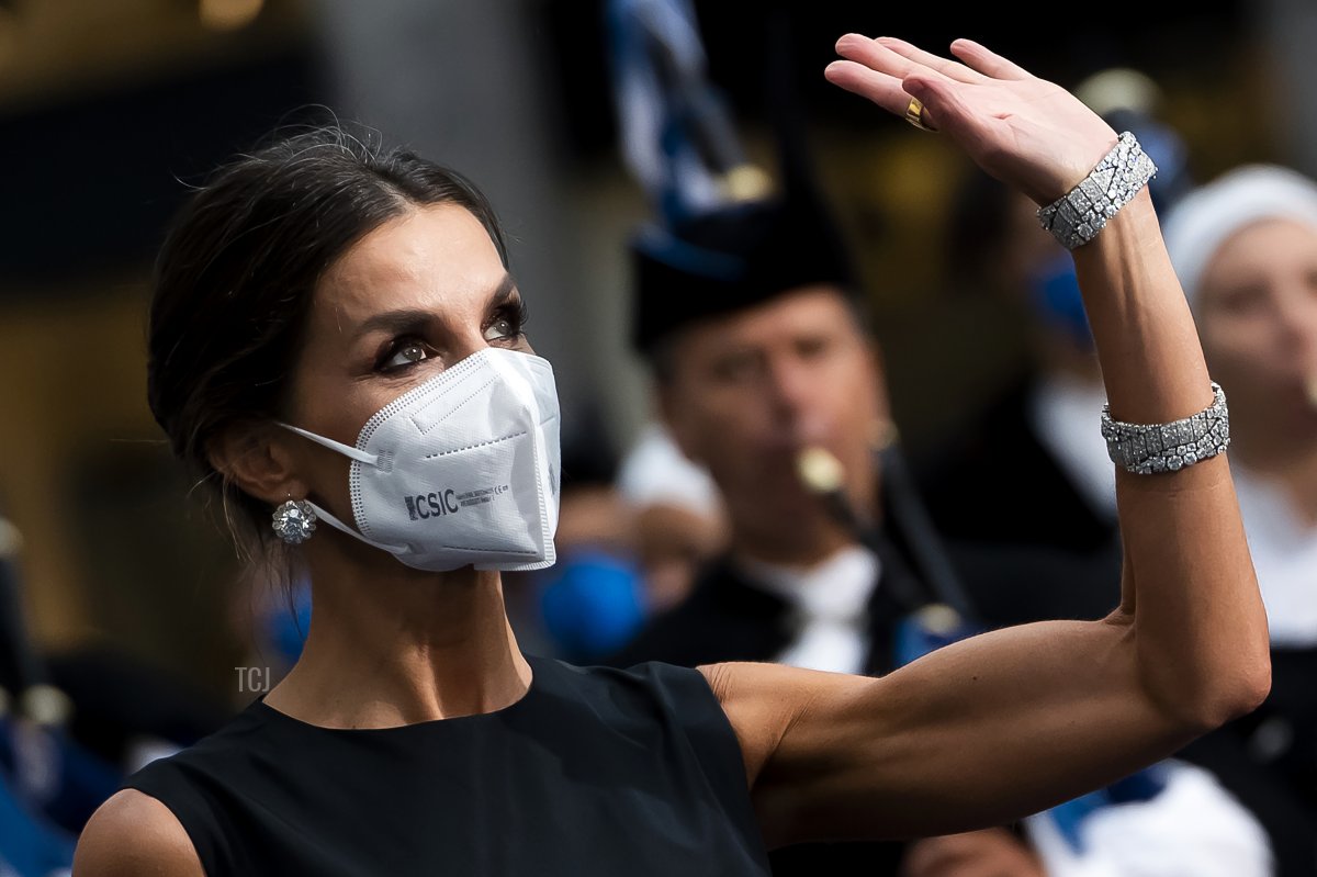 Queen Letizia of Spain attends the Princesa de Asturias Awards 2021 ceremony at the Campoamor Theater on October 22, 2021 in Oviedo, Spain