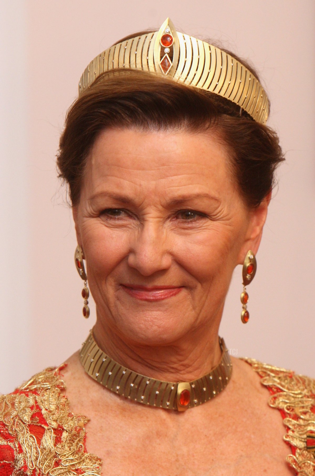 Norwegian Queen Sonja attends a state banquet in honour of her and Norwegian King Harald V at Bellevue Palace October 15, 2007 in Berlin, Germany