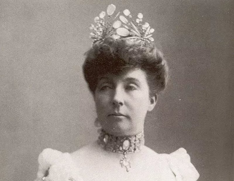 Princess Marie of Orleans wears her opal tiara and choker necklace