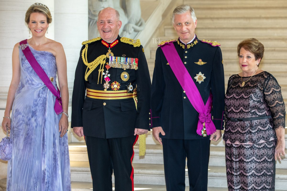 Queen Mathilde of Belgium, Sir Peter Cosgrove, Governor General of the Commonwealth of Australia, King Philip of Belgium and H.E. Lady Cosgrove pose for the picture prioeto the banquet at the Royal Castle on the first day of the official visit to Belgium on June 27, 2018 in Laeken, Belgium