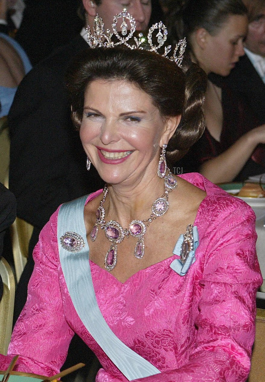 Queen Silvia of Sweden attends a gala banquet following the awarding of the Nobel Prizes at City Hall December 10, 2003 in Stockholm, Sweden