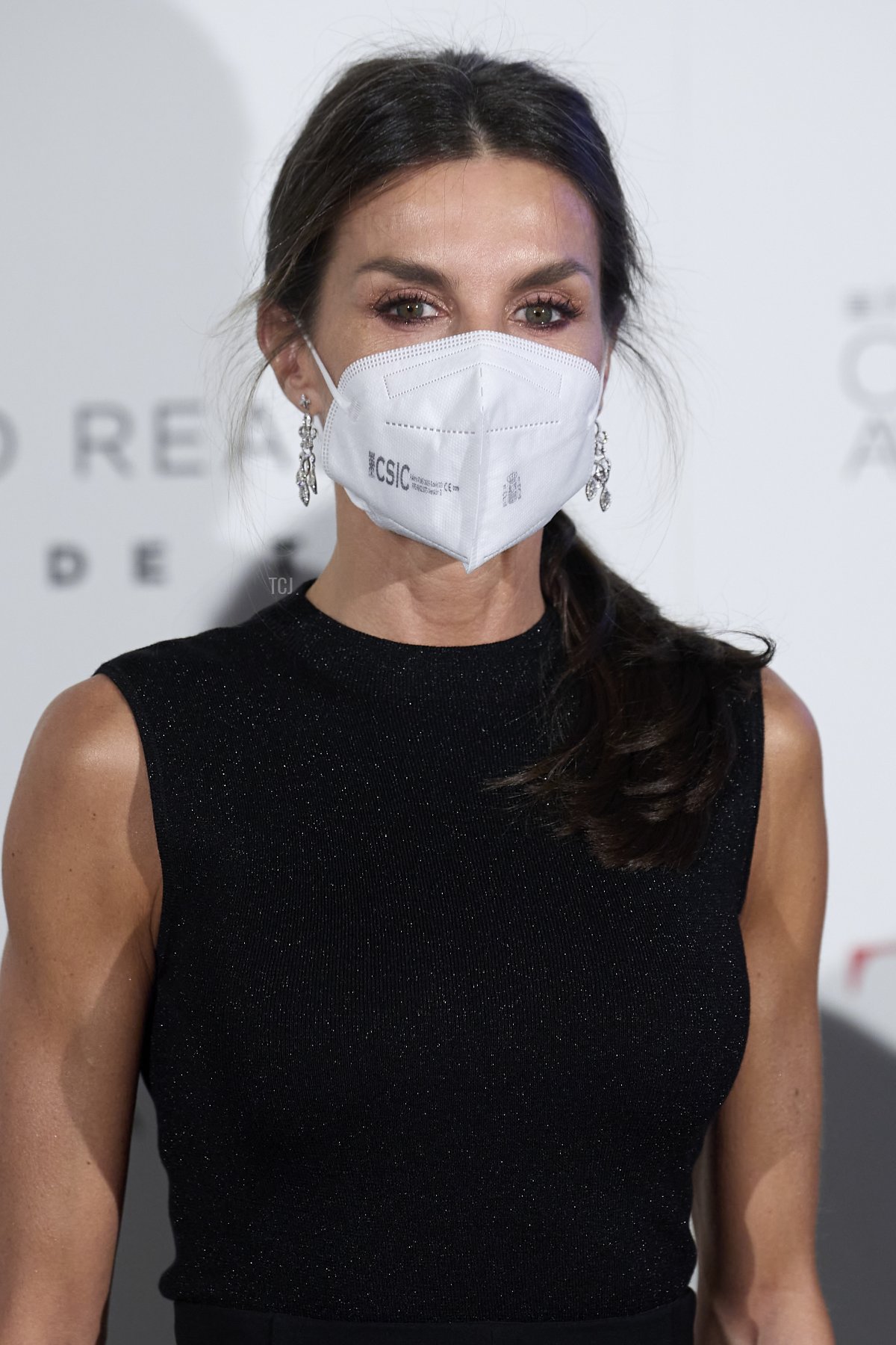Queen Letizia of Spain attends the premiere of the Opera 'Partenope' by Georg Friedrich Handel at the Royal Theater on November 13, 2021 in Madrid, Spain