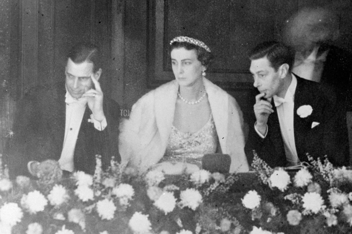 Members of the royal family attended the Royal Command Variety Performance in aid of the Variety Artist Benevolent Fund at the Palladium, Argyle Street, London, 15 Nov 1937