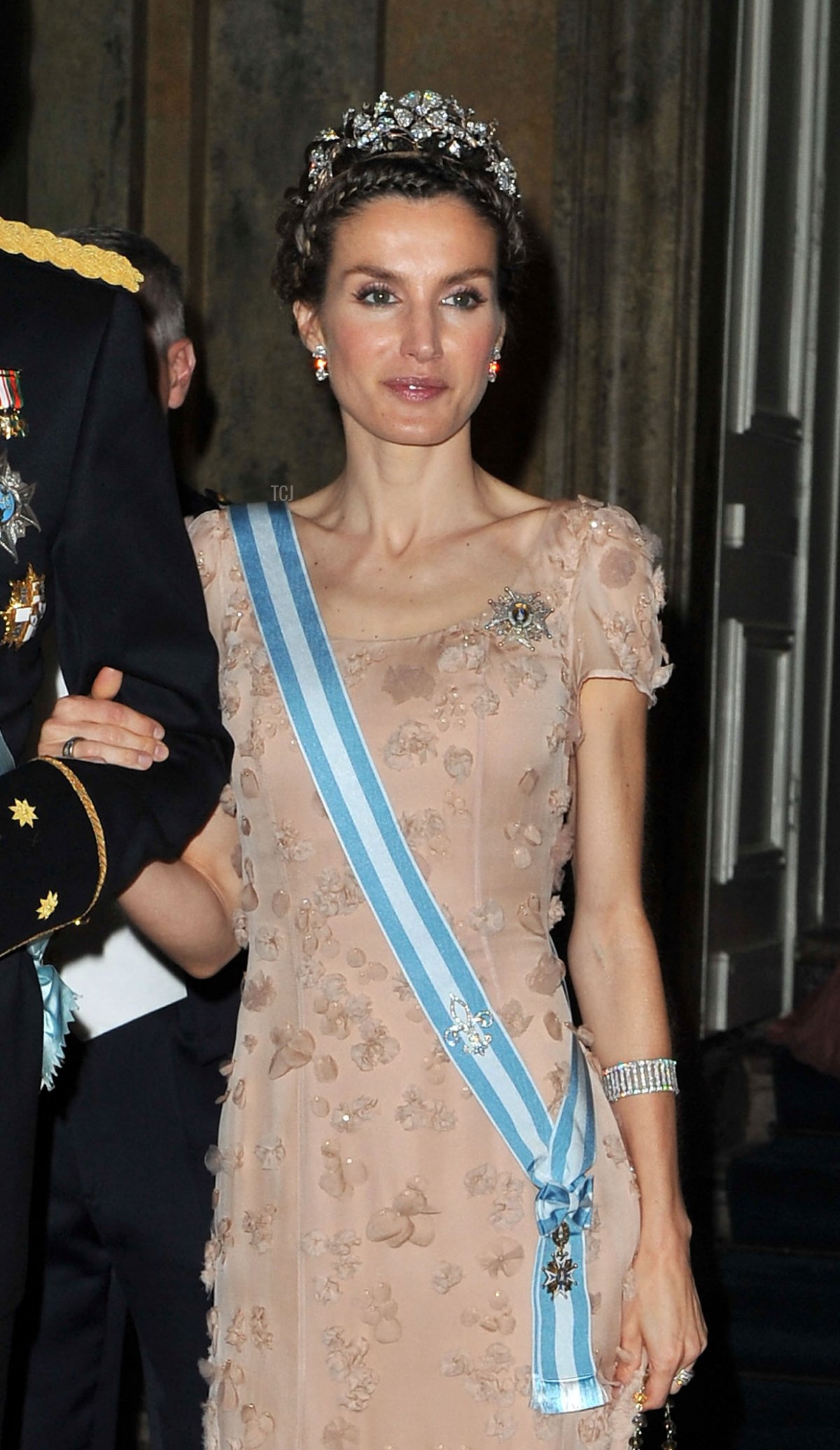 Crown Princess Letizia of Spain attends the Wedding Banquet for Crown Princess Victoria of Sweden and her husband prince Daniel at the Royal Palace on June 19, 2010 in Stockholm, Sweden