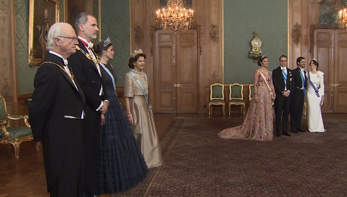 The Swedish and Spanish royals attend the Spanish state dinner, 24 Nov 2021