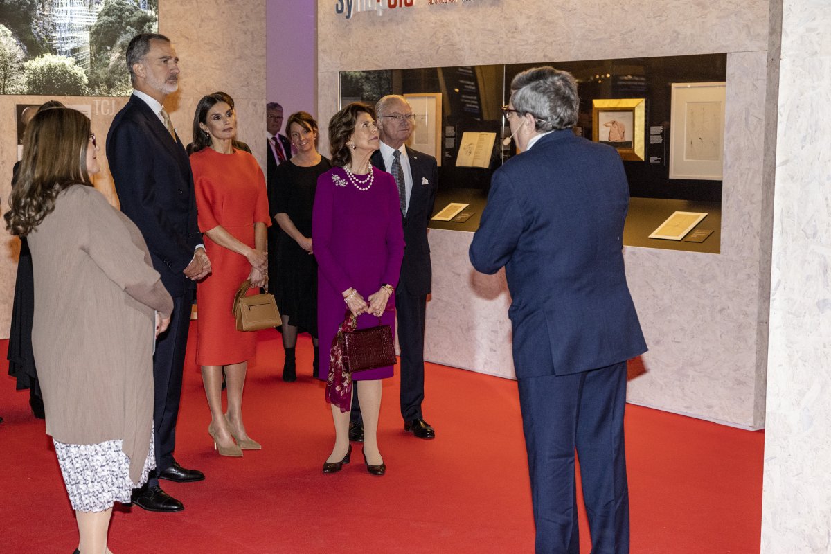 King Felipe VI and Queen Letizia of Spain visit the Nobel Museum and the special exhibition on Santiago Ramon y Cajal accompanied by King Carl XVI Gustaf and Queen Silvia of Sweden on November 24, 2021 in Stockholm, Sweden