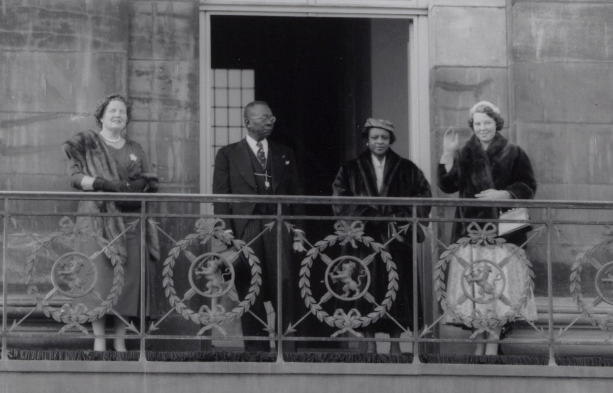 Queen Juliana, President Tubman, Antoinette Tubman, and Princess Beatrix during the Liberian state visit to the Netherlands, October 1956