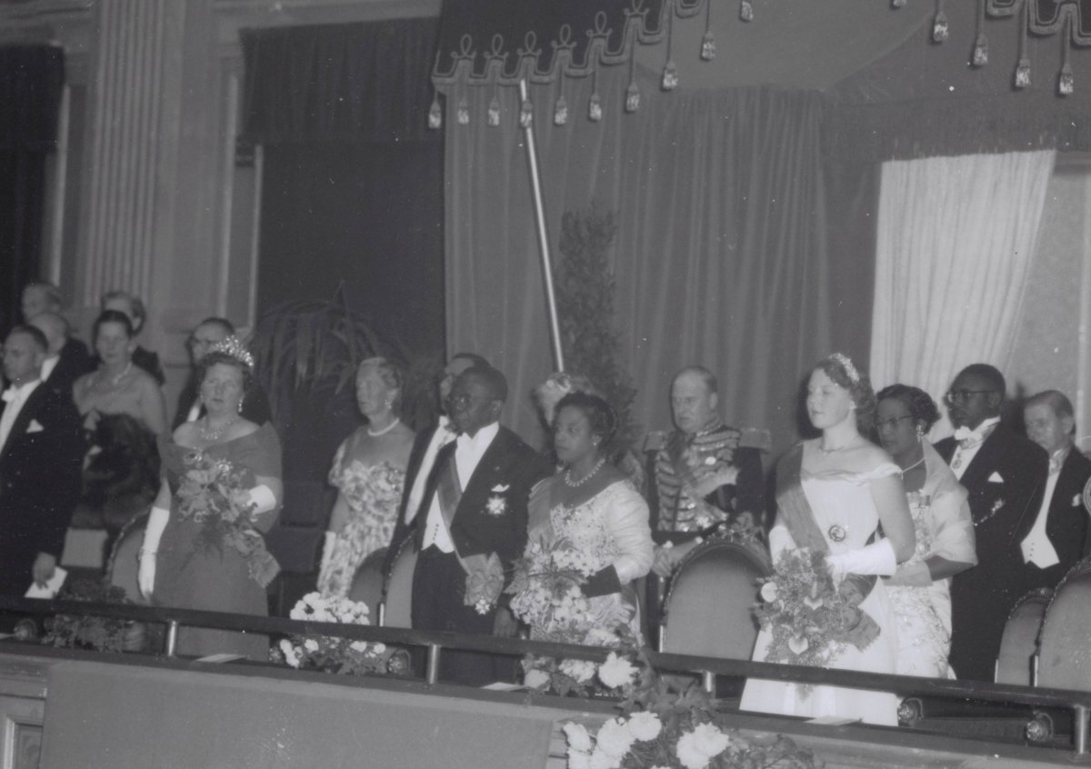 Royal gala during the Liberian state visit to the Netherlands, October 1956