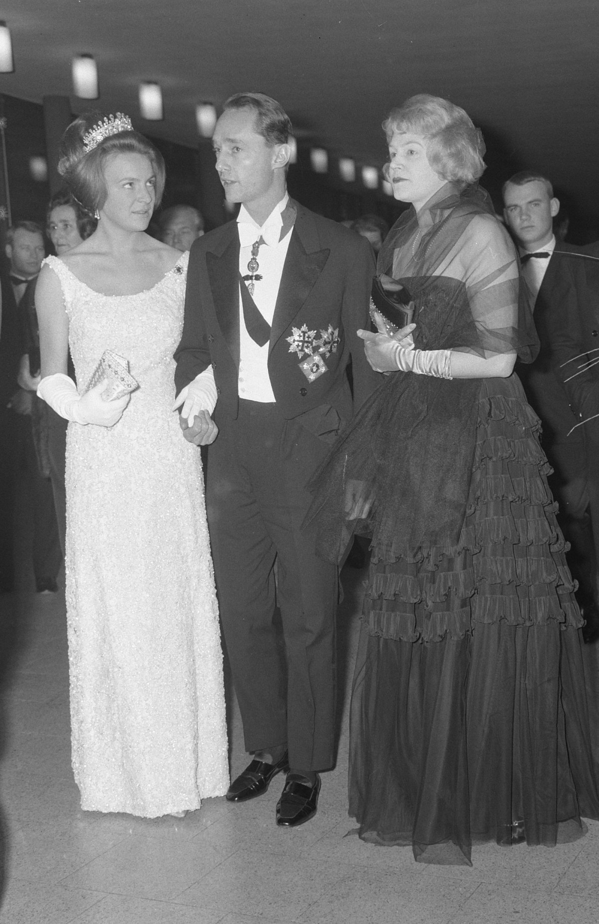 Prince Carlos Hugo and Princess Irene attend a ball in Bonn, November 1964