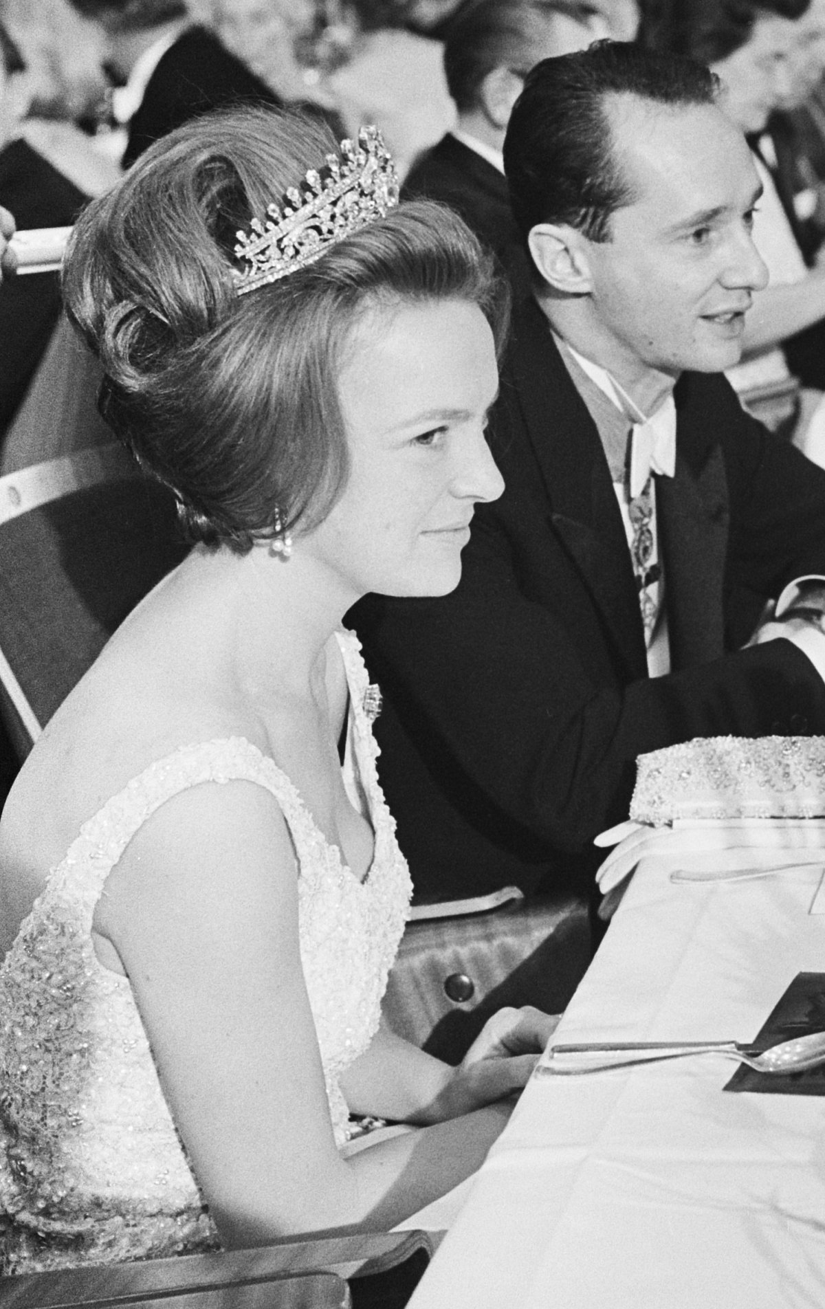 Prince Carlos Hugo and Princess Irene attend a ball in Bonn, November 1964
