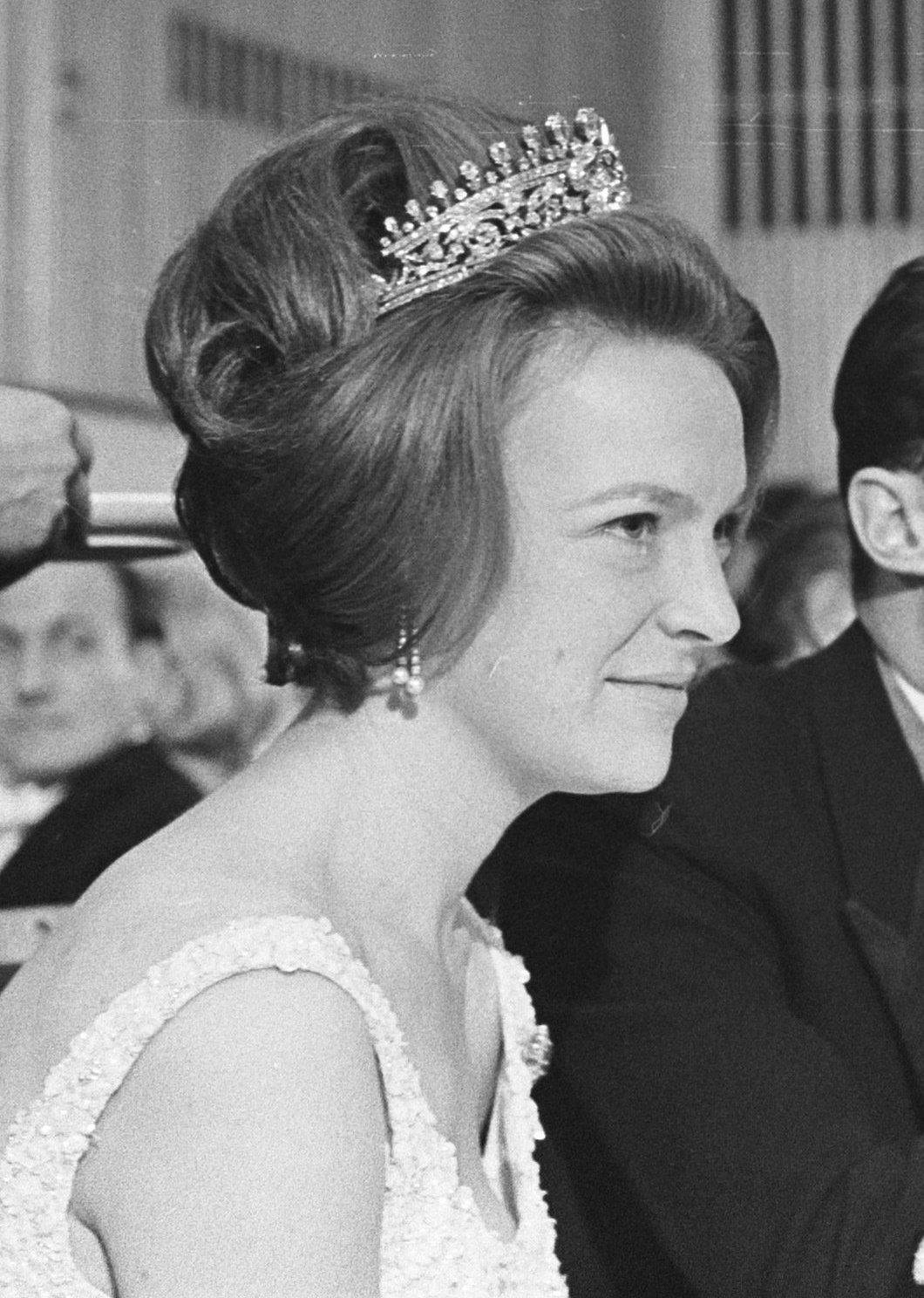 Prince Carlos Hugo and Princess Irene attend a ball in Bonn, November 1964