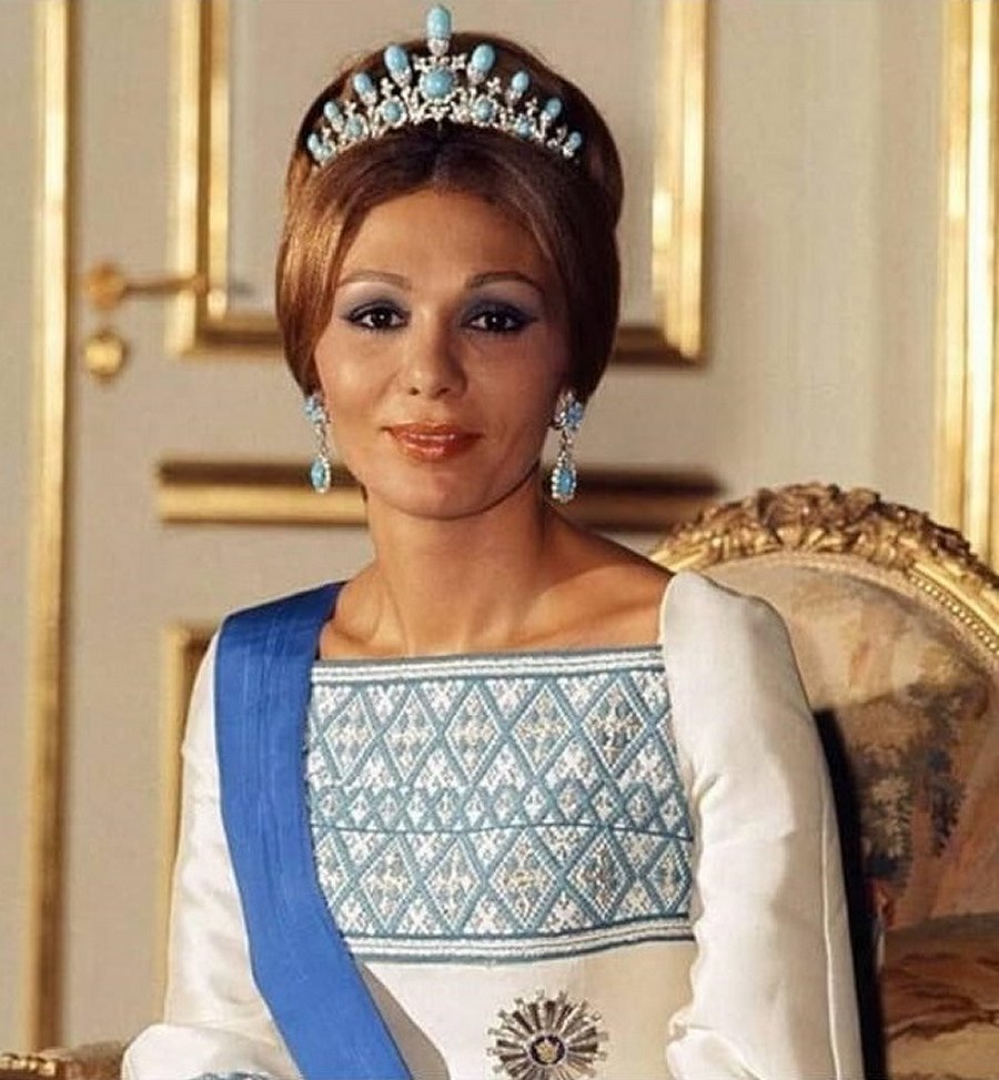Farah Pahlavi wears turquoises for an official state portrait session, ca. 1970s