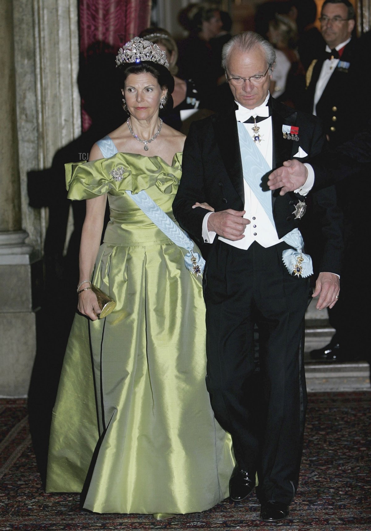 H.M. King Carl Gustaf XVI and Queen Silvia arrive for the Gala Dinner at Royal Palace to celebrate King Carl XVI Gustaf of Sweden's 60th Birthday on April 30, 2006 in Stockholm, Sweden