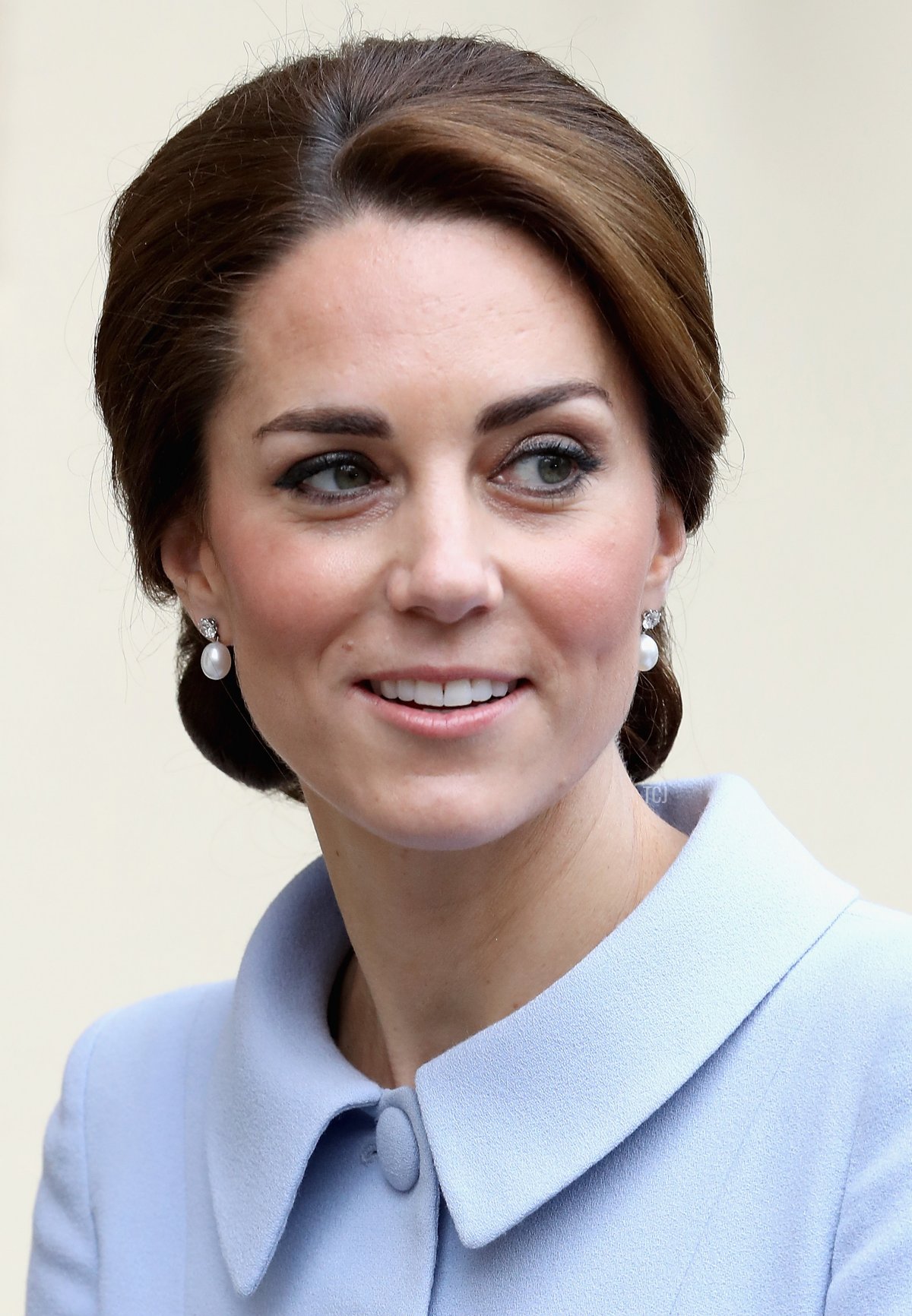Catherine, Duchess of Cambridge arrives at the Mauritshuis Gallery during a solo visit to the Hague on October 11, 2016 in the Hague, Netherlands