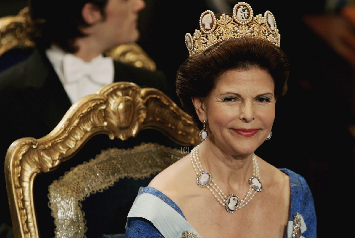 Queen Silvia of Sweden attends the Nobel Foundation Prize 2005 at the Concert Hall on December 10, 2005 in Stockholm, Sweden