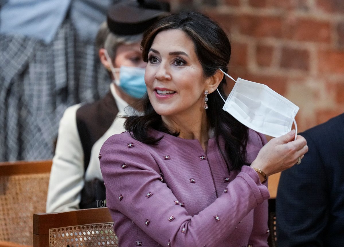 Crown Princess Mary of Denmark visits the Koldinghus to open the exhibition "Mary and the Crown Princesses" on January 31, 2022 in Kolding