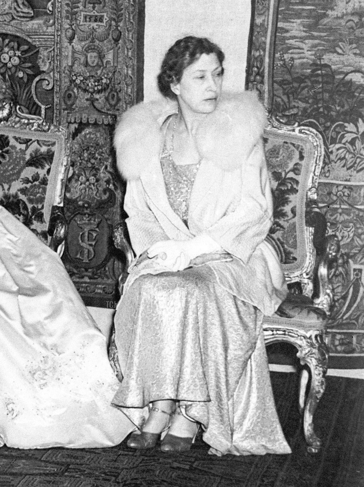 The royal family attends the Anglo-Danish Society Reception at the Victoria and Albert Museum in London, 6 Dec 1948