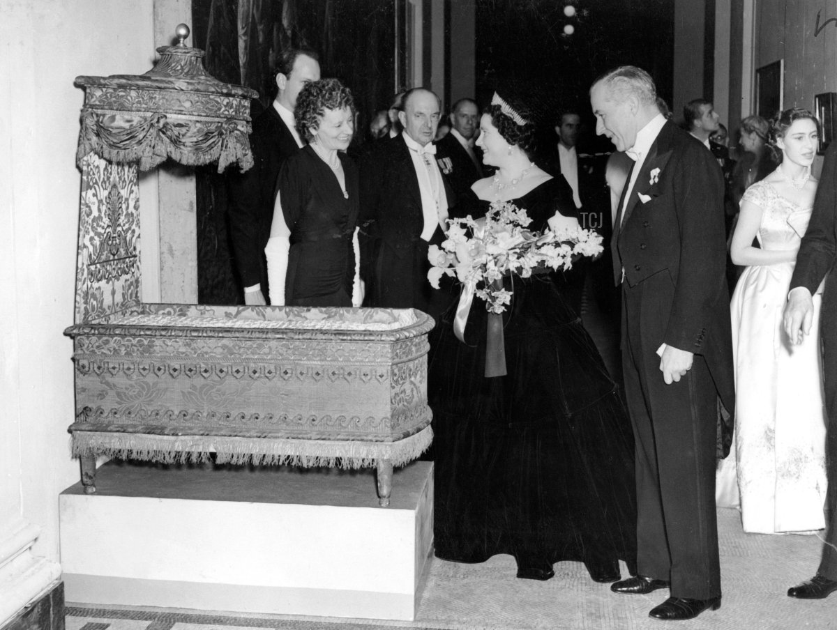 The royal family attends the Anglo-Danish Society Reception at the Victoria and Albert Museum in London, 6 Dec 1948