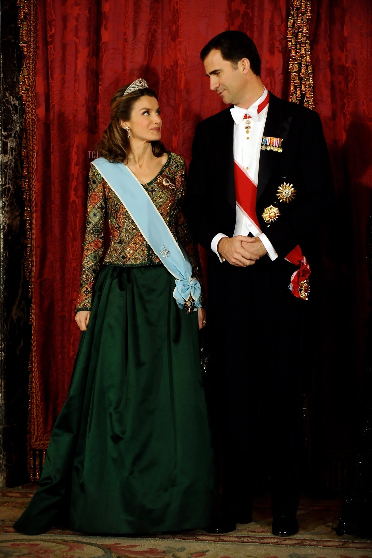 Princess Letizia of Spain attends a Gala Dinner honouring Argentine President Cristina Fernandez de Kirchner, at The Royal palace on February 09, 2009 in Madrid, Spain