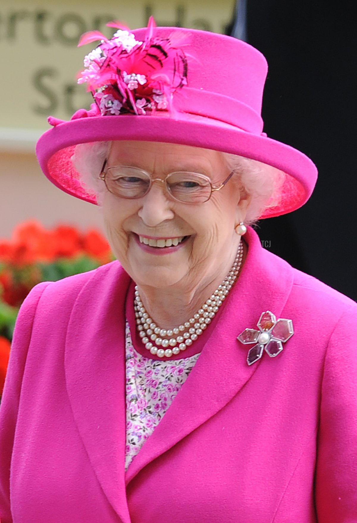 Queen Elizabeth II attends Day 4 of Royal Ascot at Ascot Racecourse on June 20, 2014 in Ascot, England